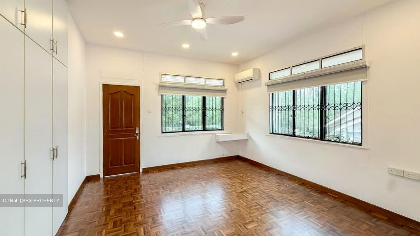 Grove Drive (D10), Semi-Detached #592826961